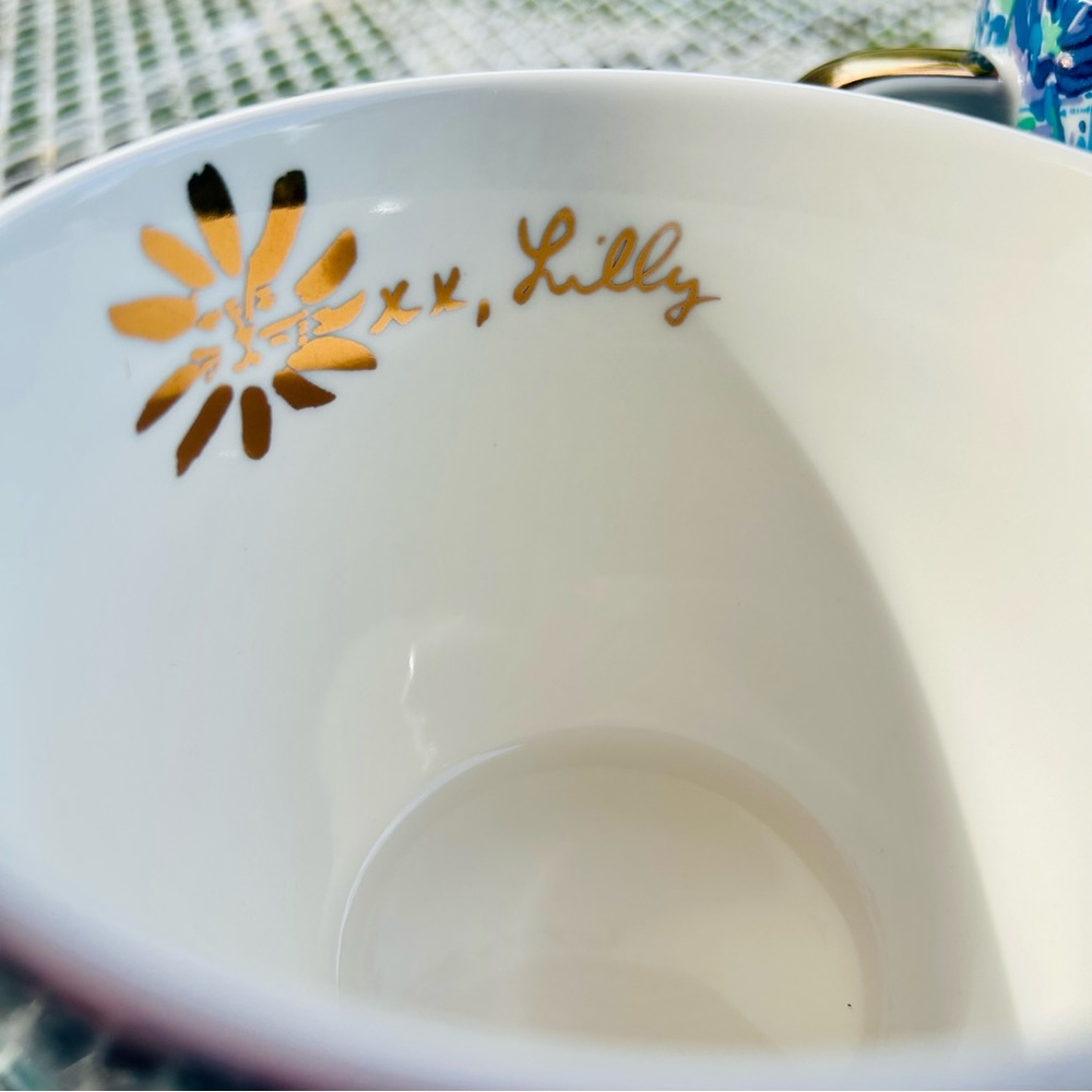 LILLY PULITZER NEW IN BOX Set Of 2 Ceramic 12oz Mugs Blue Purple Floral - Picture 4 of 8